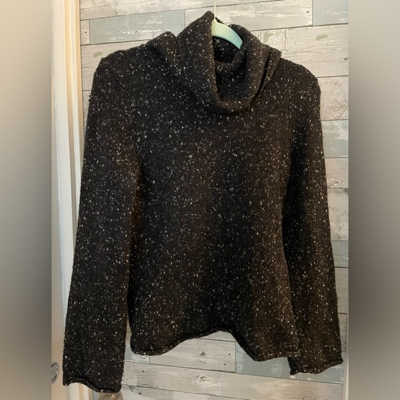 Express Sweater - Picture 1 of 6